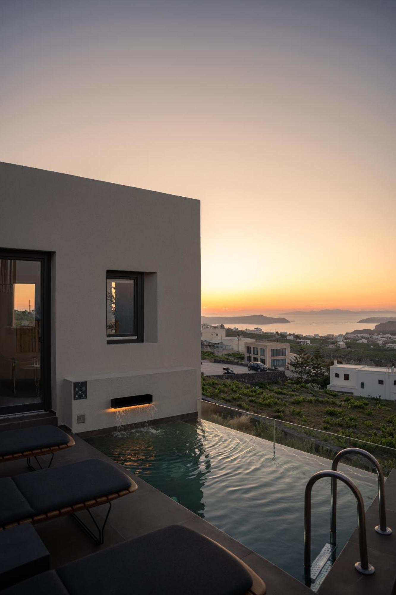 Hotel Apikia Santorini