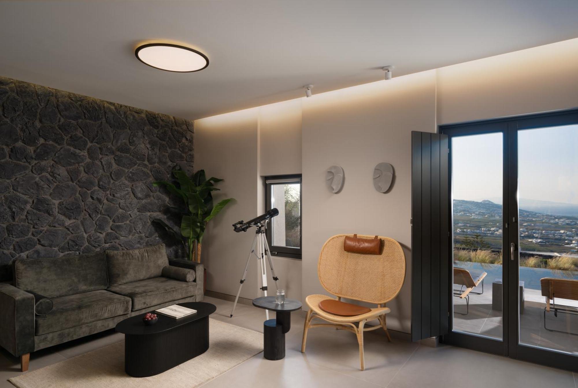 Apikia Santorini Hotel 3*