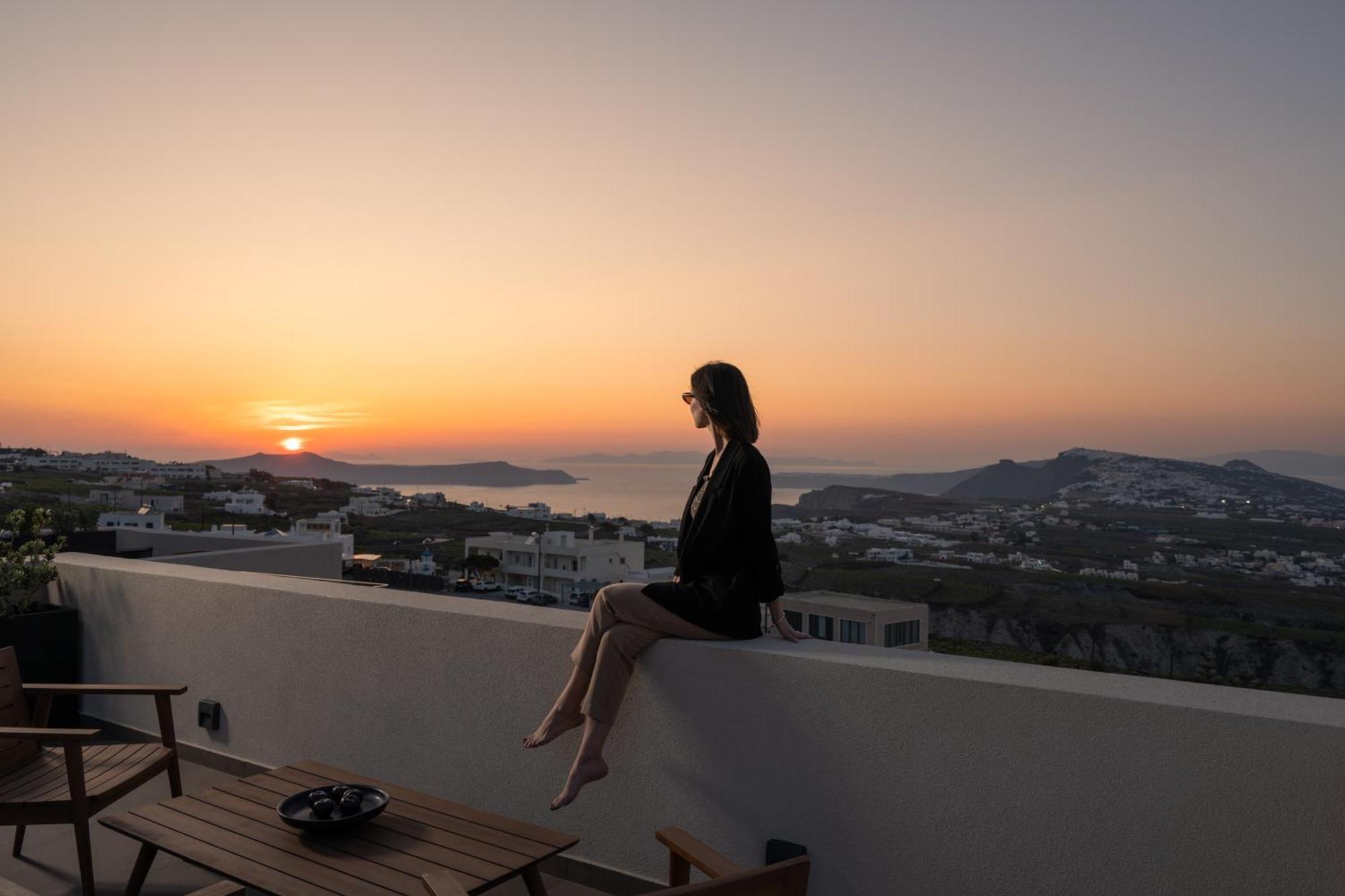 Apikia Santorini Hotel Pyrgos Kallistis