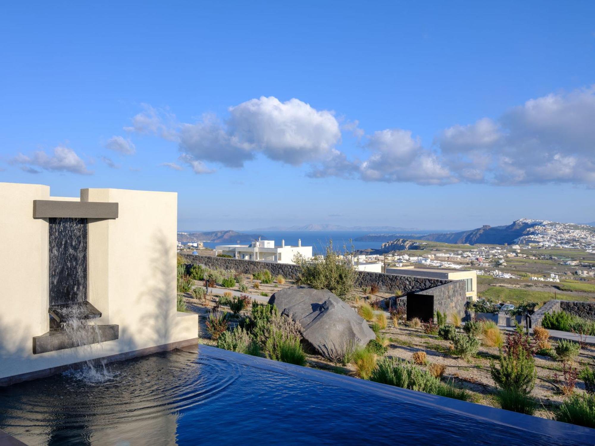 Apikia Santorini Hotel